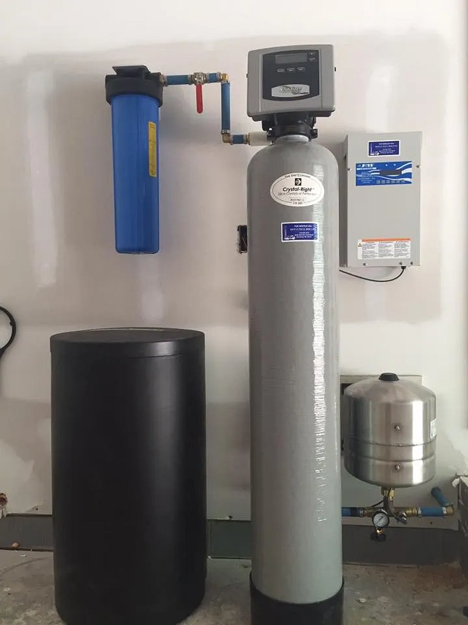 Original image of a water treatment system installed by Rowan Well Drilling.